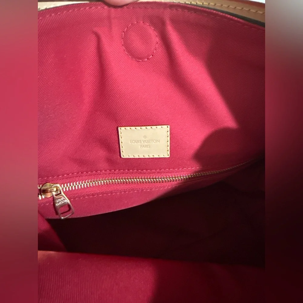 🔥🔥GRACEFUL PM AUTHENTIC BRAND NEW LOUIS VUITTON WITH DUST BAG! - Picture 11 of 12